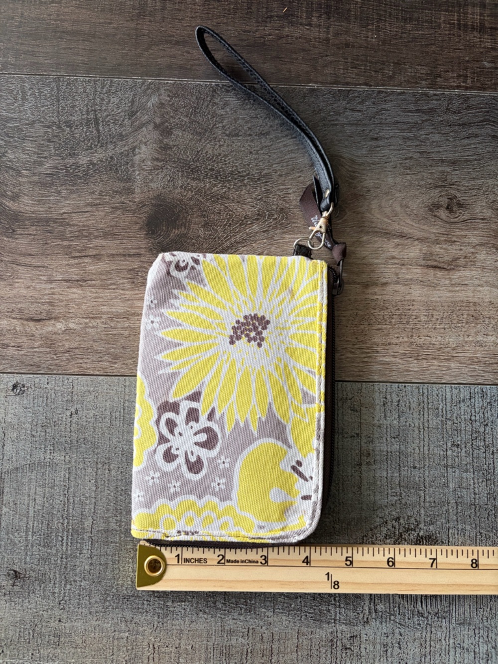Thirty-One Yellow Floral Wallet Organizer Wristlet Zip Around - Picture 3 of 8